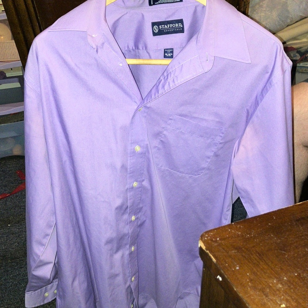 Men’s purple dress shirt size large